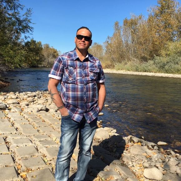 Meet your Posher, Josh - Picture 1 of 1